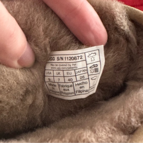 Brand New Size 11 UGG women’s classic mini shine boots/ugg - Picture 9 of 13